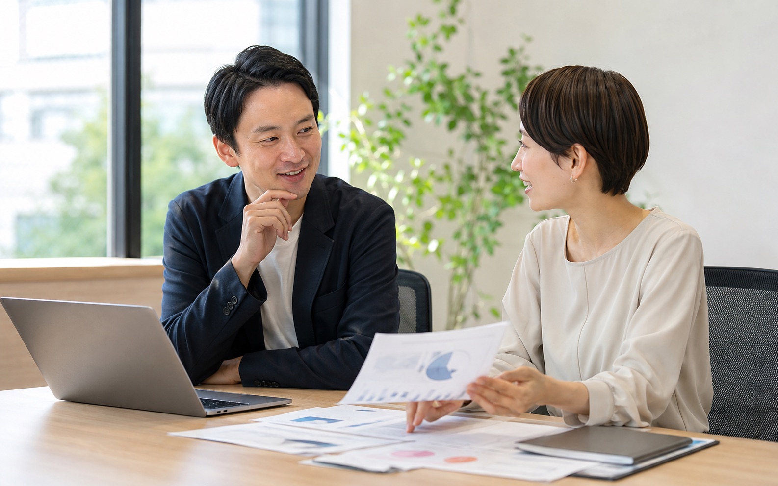 企業担当者との打ち合わせの様子